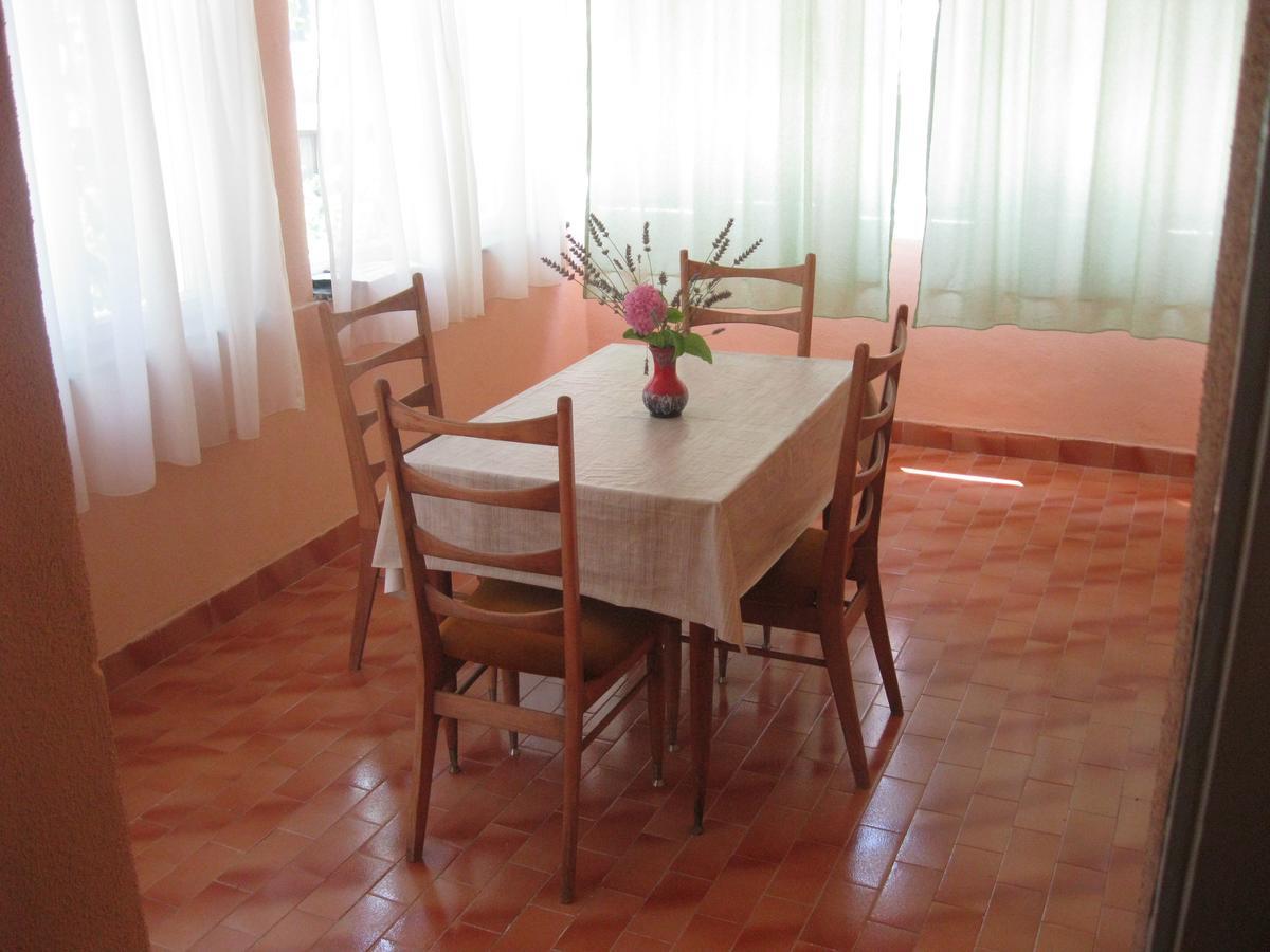 Apartments Radic โตรกีร์ ภายนอก รูปภาพ